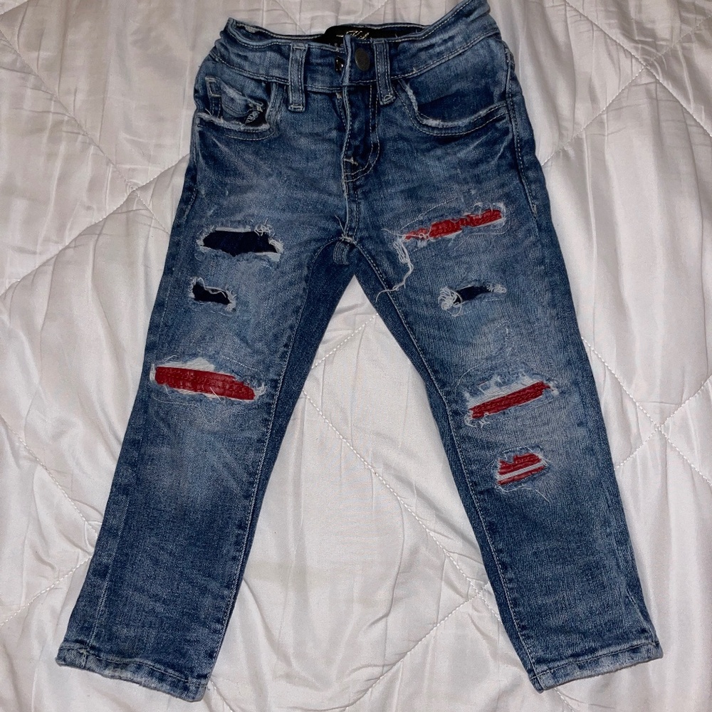 Boy’s distressed jeans 3